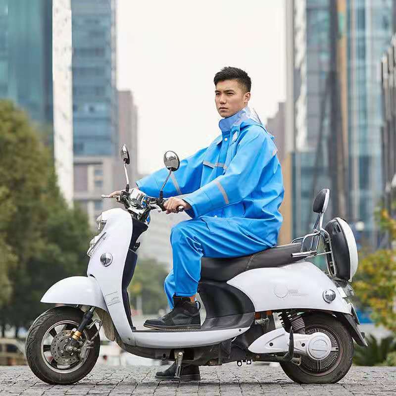 Bộ quần áo mưa đi xe máy tiện lợi, bền đẹp cho doanh nghiệp